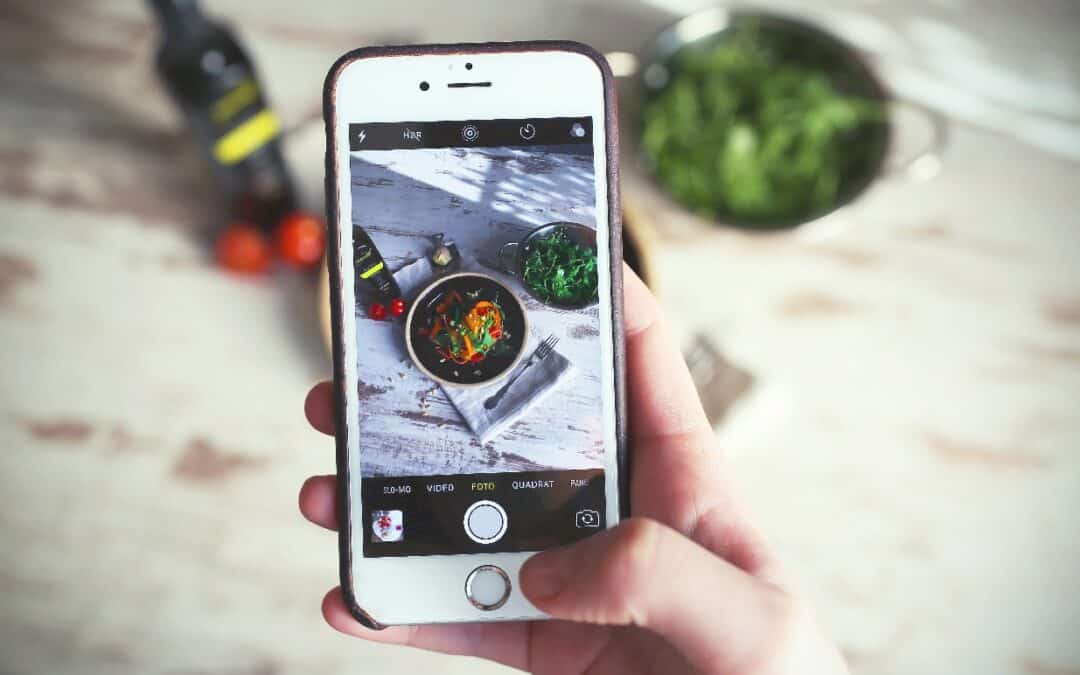 Ett iPhone cover kan vara din mobils bästa vän i köket